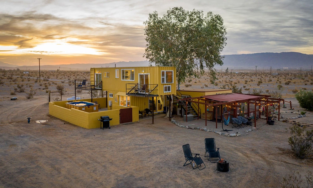 Container Home vs. Prefab Home: Differences and Suitability