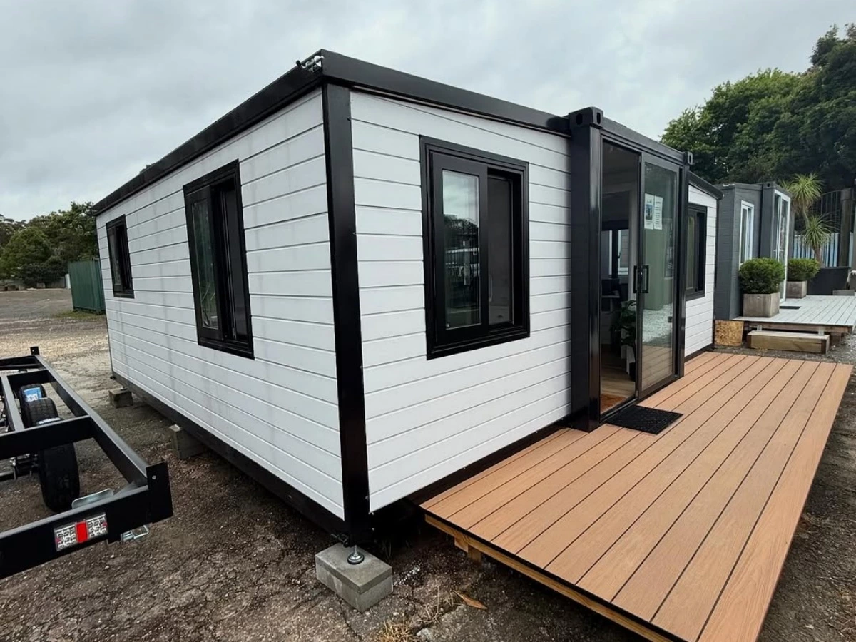 20ft Expandable House in Minnesota, USA