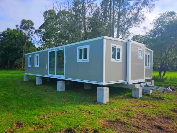 40ft Expandable House in North of Auckland, New Zealand
