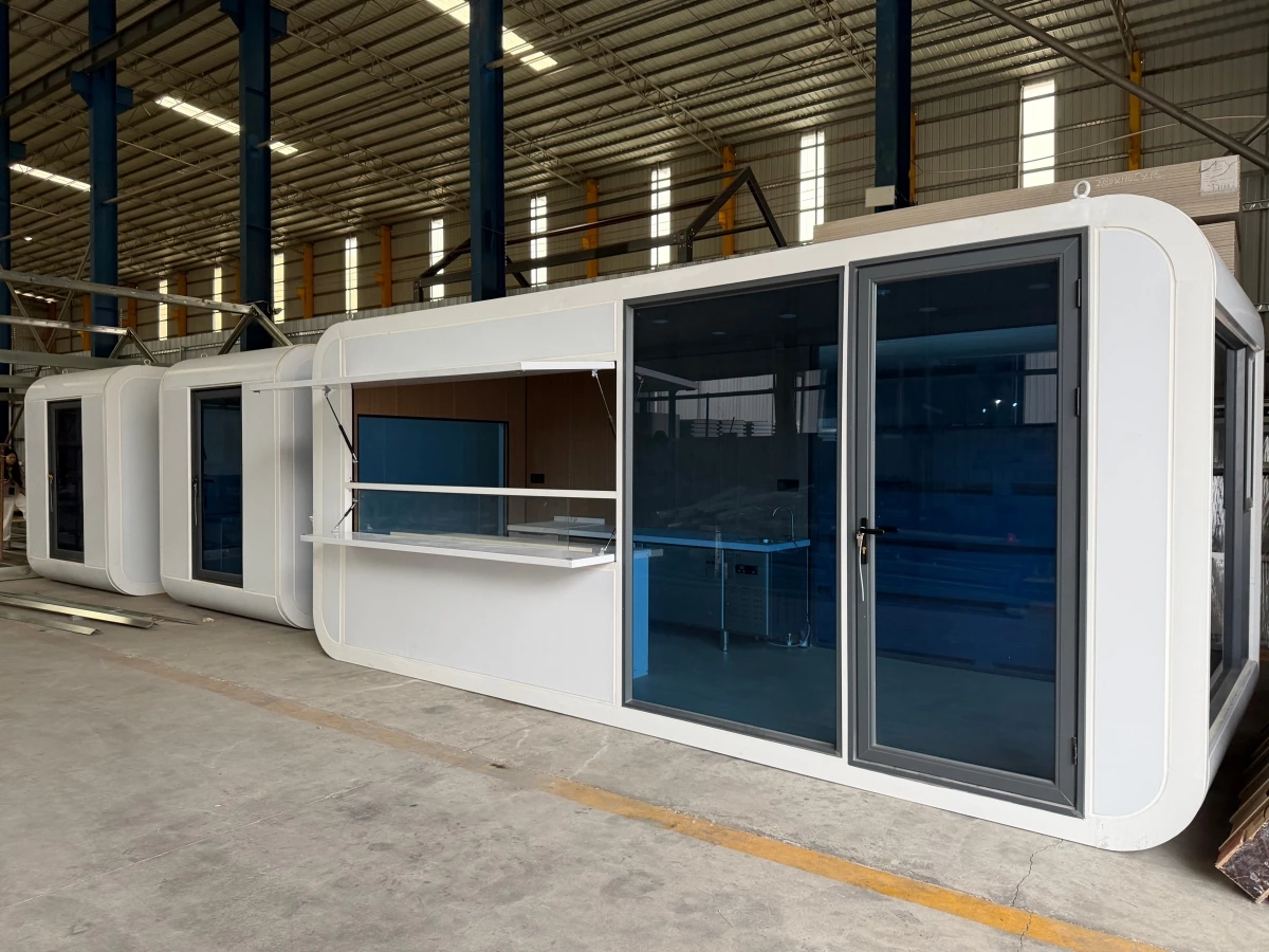 Apple Cabin Coffee Shop Delivery in California, USA