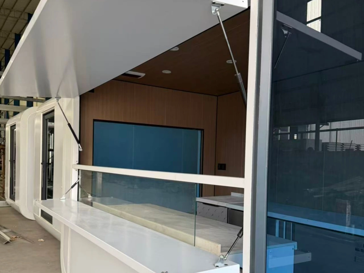 Apple Cabin Coffee Shop Delivery in California, USA